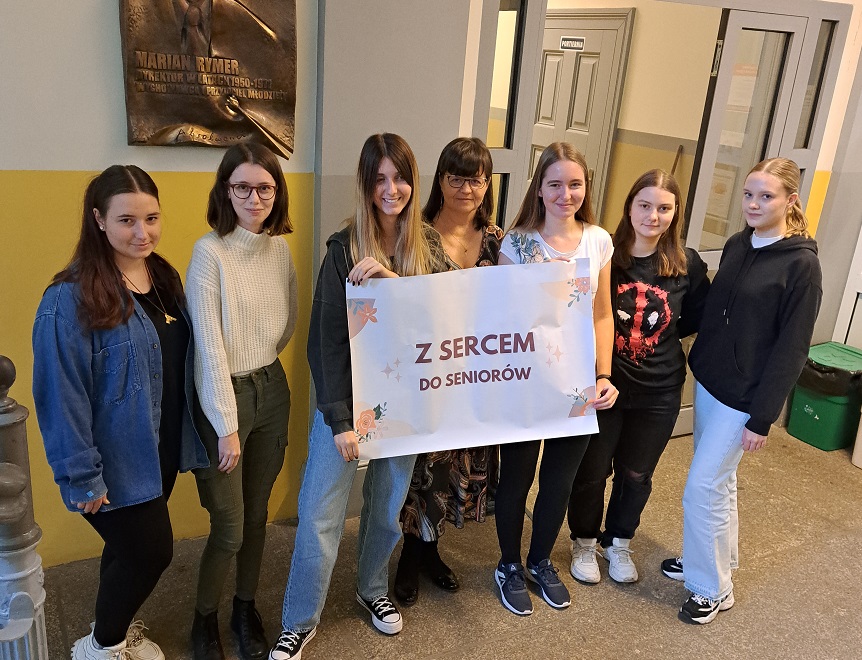 Od lewej: Wiktoria Karolczyk, Zofia Domańska, Wiktoria Dacyna, Ewa Trybalska, Barbara Fabian, Julia Wolny i Wiktoria Hajdas. Fot. Materiały V LO Od lewej: Wiktoria Karolczyk, Zofia Domańska, Wiktoria Dacyna, Ewa Trybalska, Barbara Fabian, Julia Wolny i Wiktoria Hajdas
