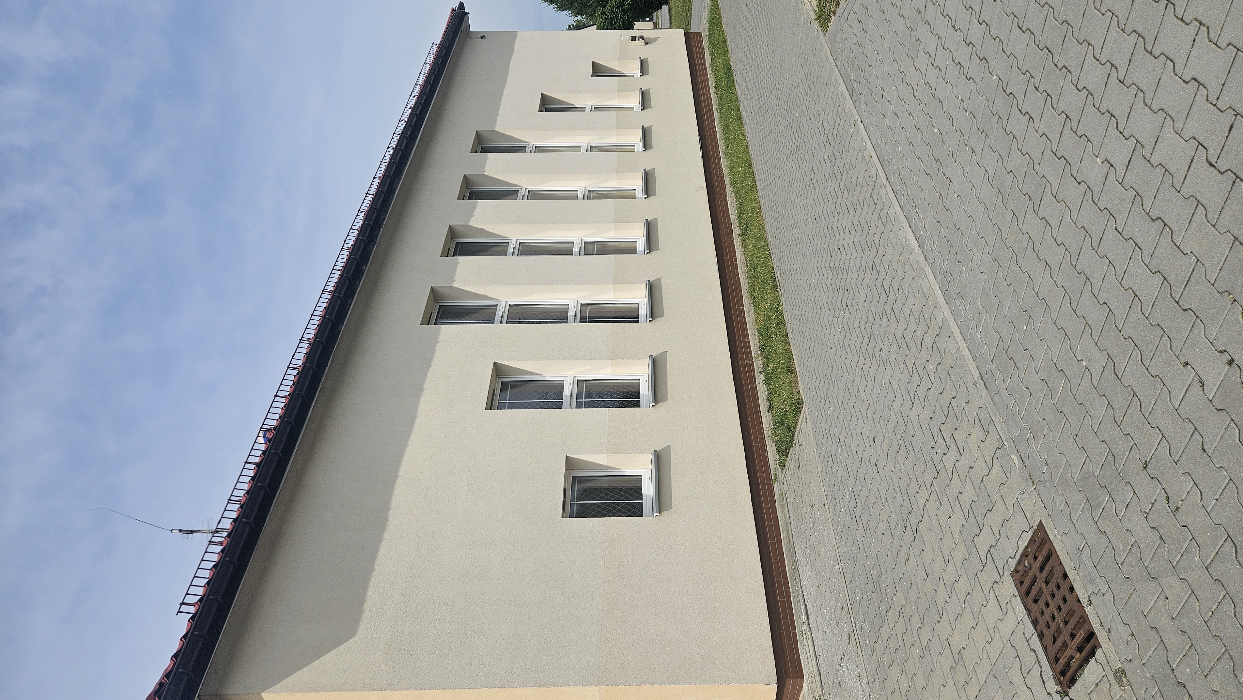 Sala gimnastyczna przy ZSP nr 17