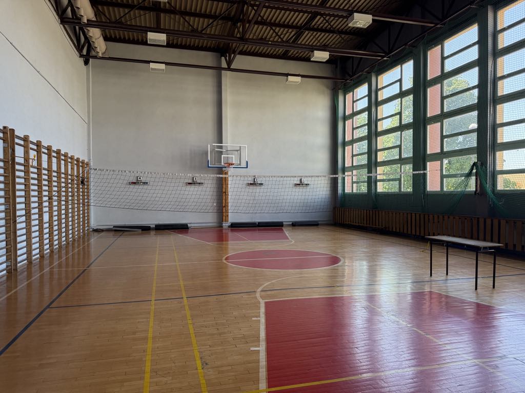 źródło: ZSO nr 4 Sala gimnastyczna przy ZSO nr 4