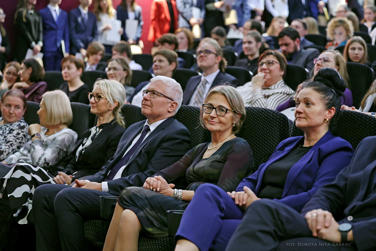 Prezydent Gliwic Adam Neuman siedzący wśród gości na widowni