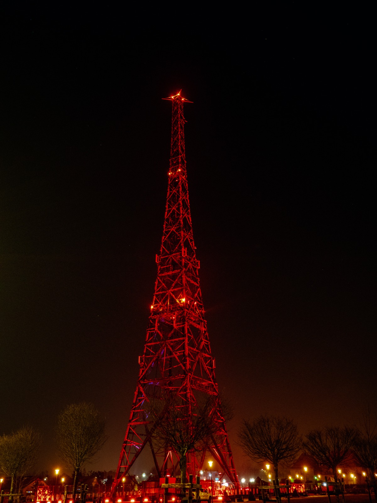Fot. G.Ożga/UM Gliwice Radiostacja Podświetlona na czerwono