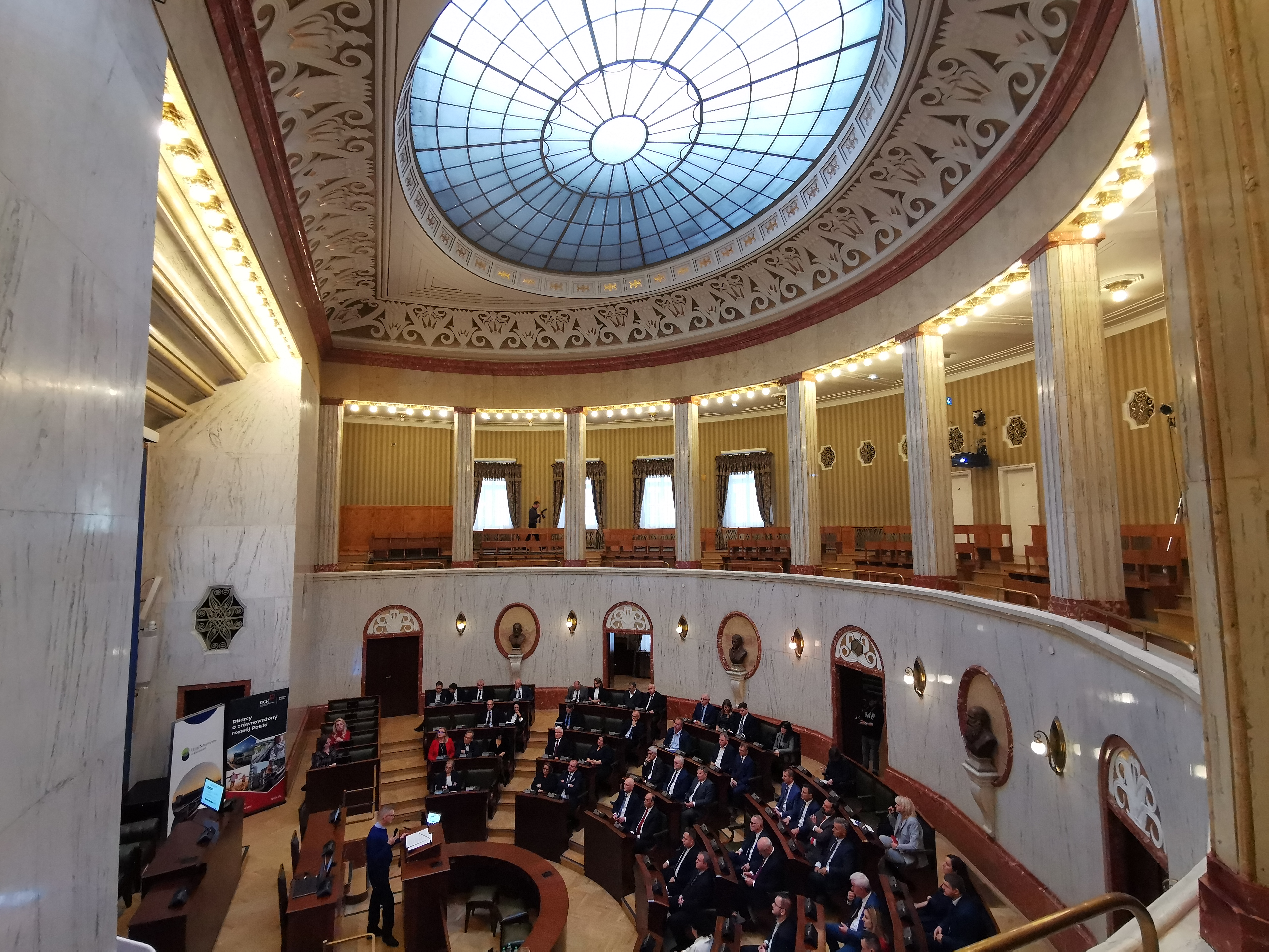 Goście zgromadzeni w sali Sejmu Śląskiego w Katowicach