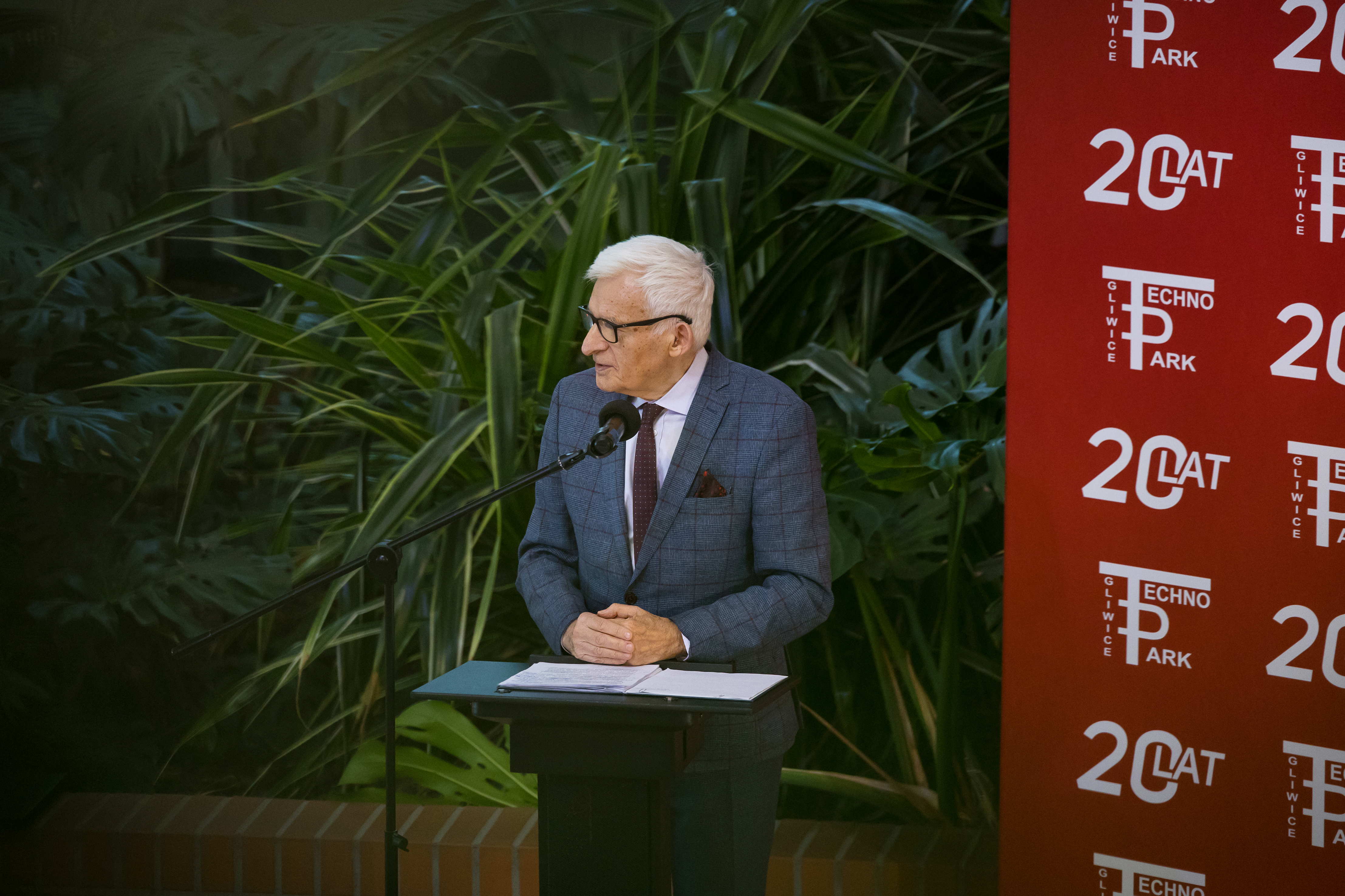 prof. Buzek
