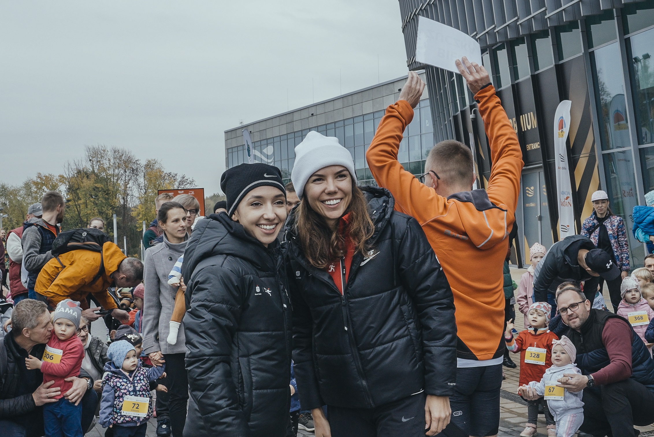 Uczestnicy pómaratonu