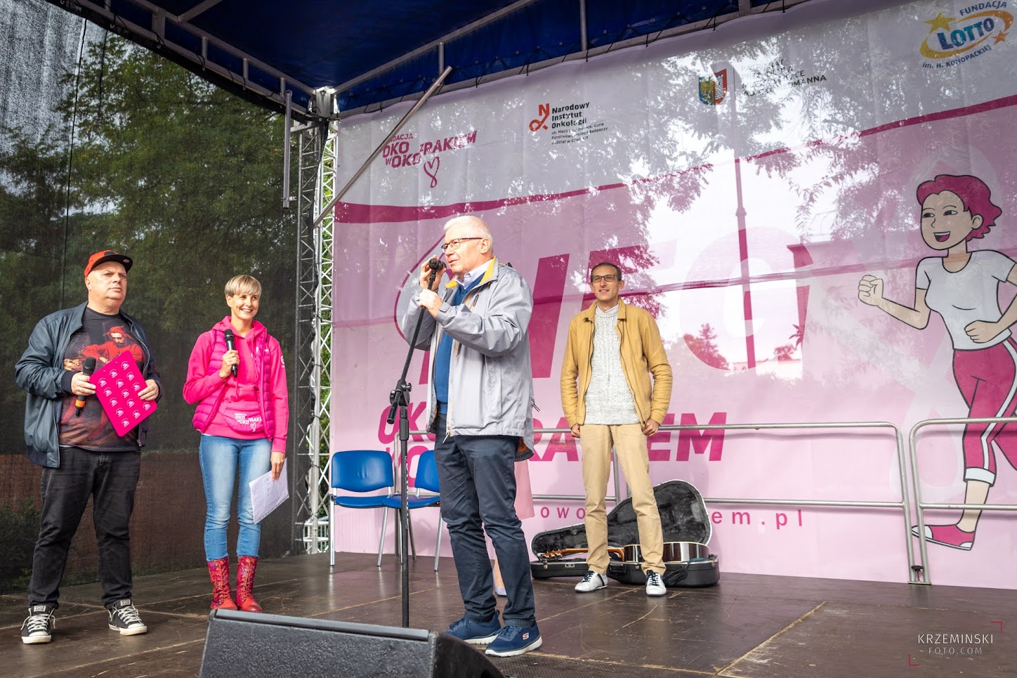 Fot. K.Krzemiński Prezydent Adam Neumann na scenie