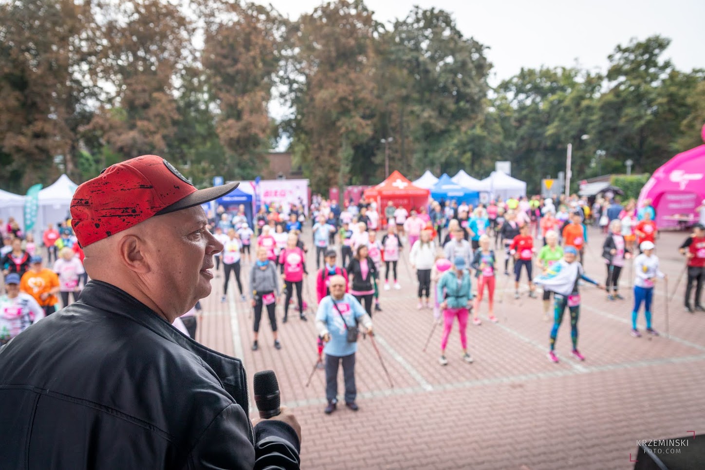 Fot. K.Krzemiński Krzysztof Skiba i rozgrzewka przed biegiem