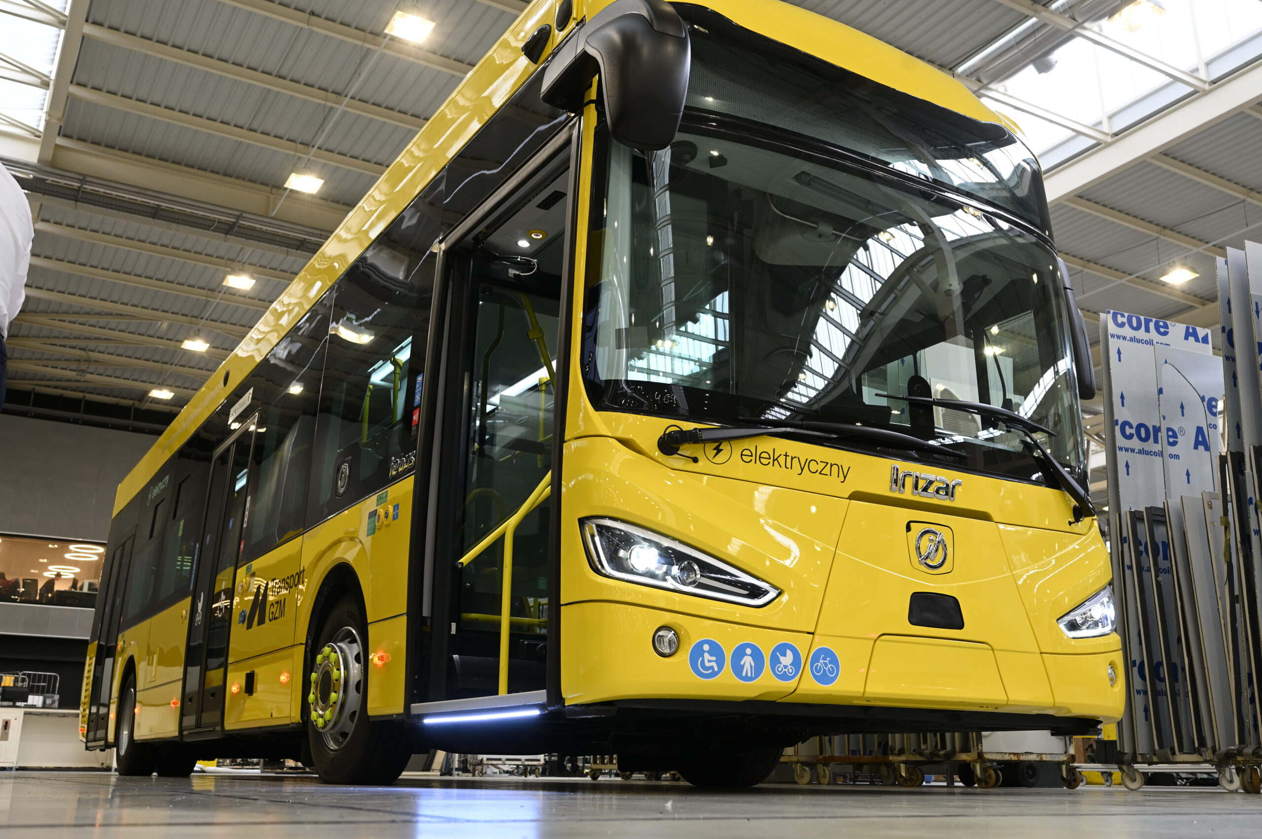 Gliwice otrzymają w tym roku siedem nowych autobusów elektrycznych, które z końcem marca przeszły wstępne odbiory techniczne
