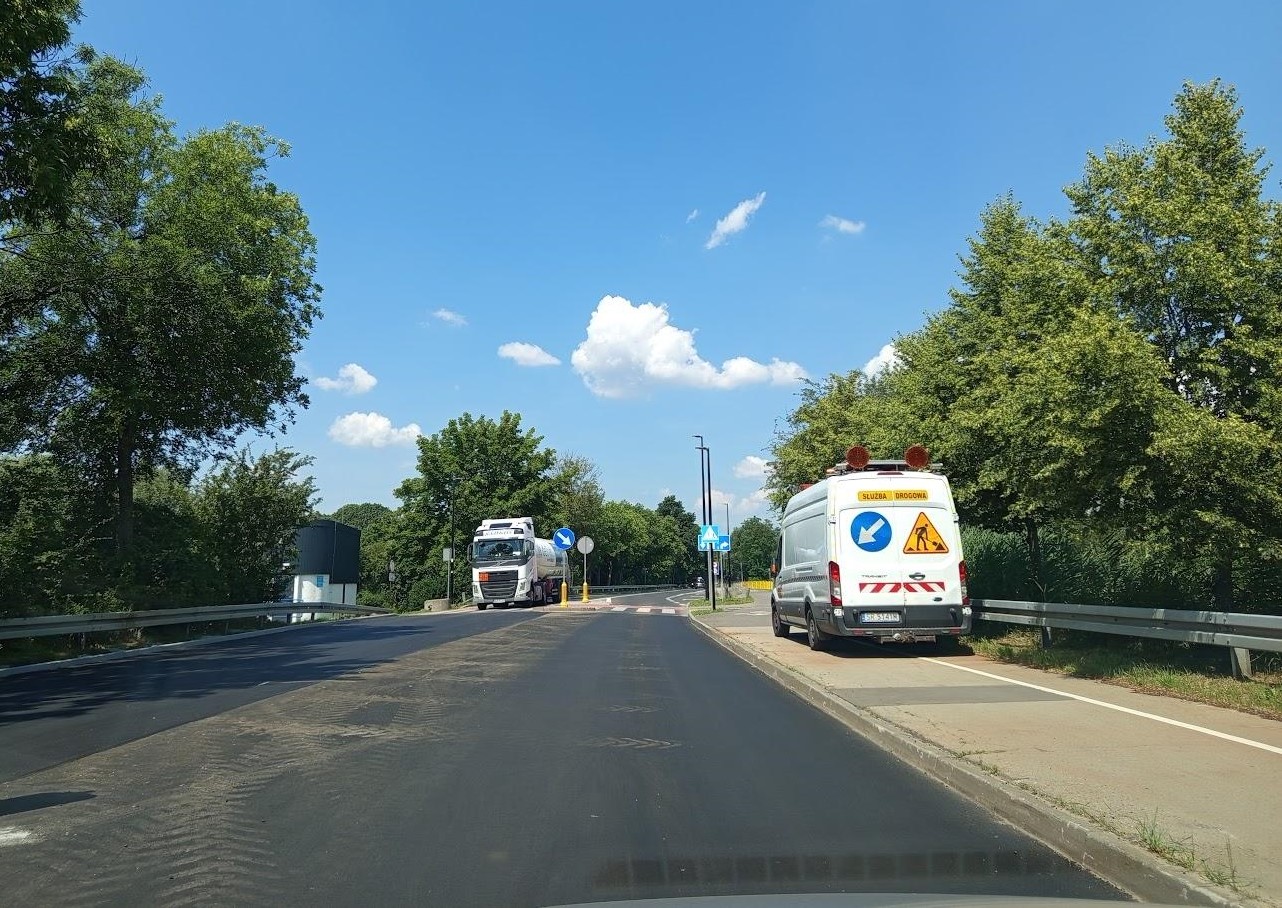 Portowa w zasadzie gotowa. Jeszcze tylko „malowanki” na jezdni