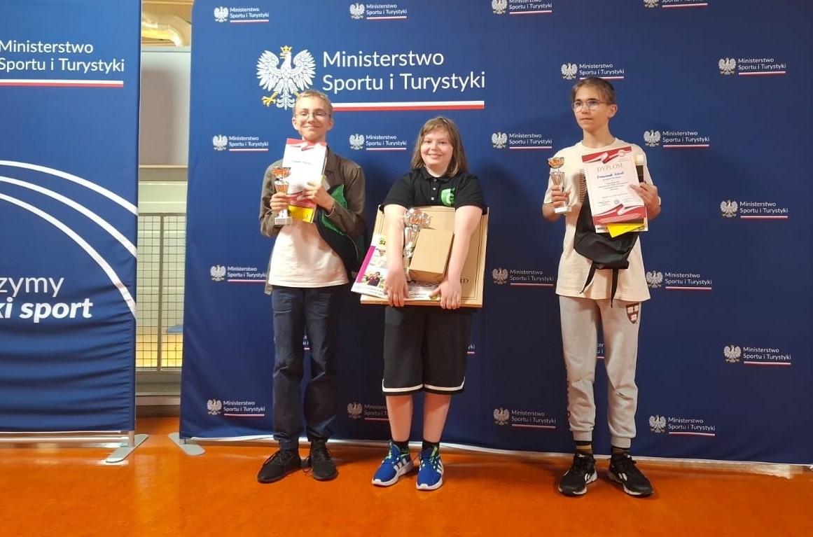 Mateusz ze zdobywcami miejsc na podium