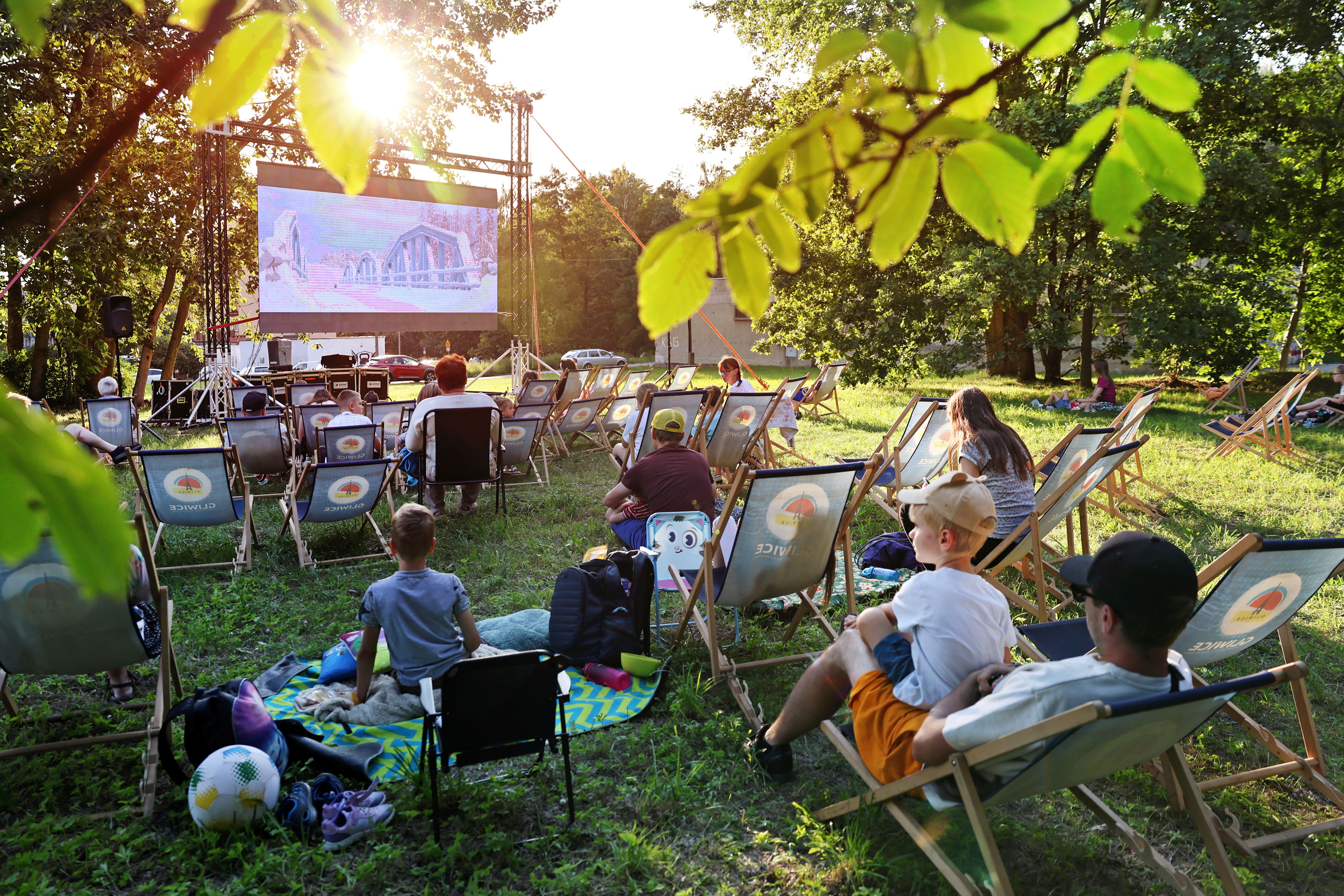 Letnie Kino Plenerowe wraca do Gliwic. Wybierz seans dla siebie i swoich bliskich 🎥