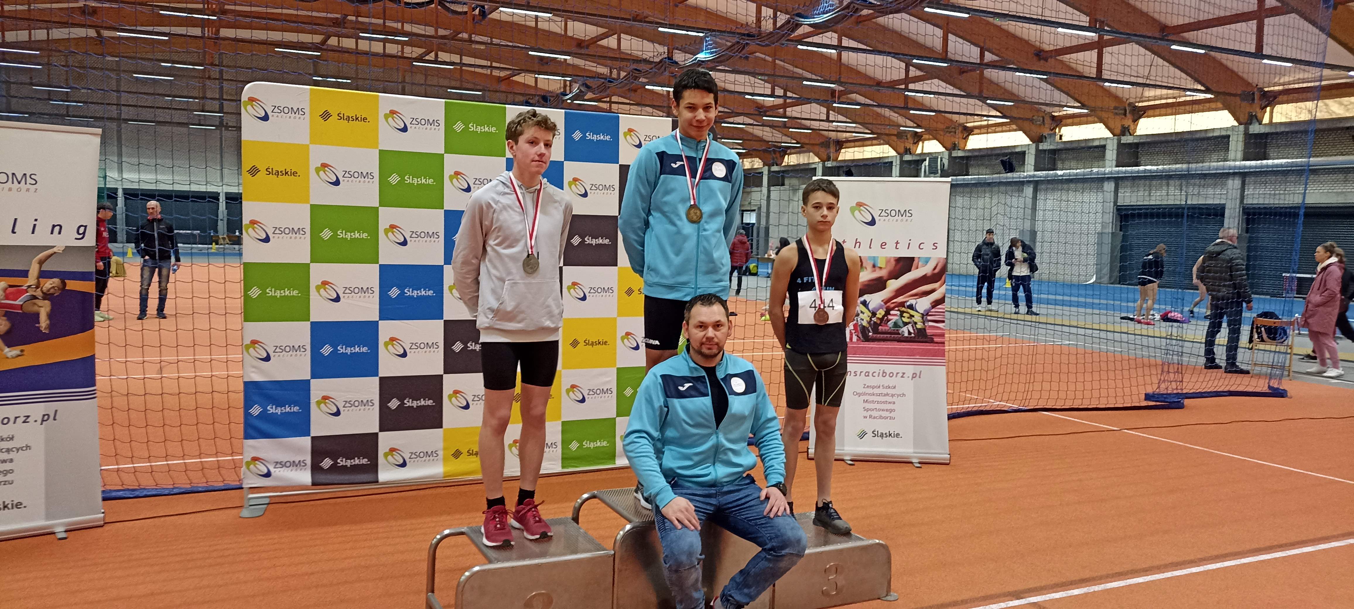 Dawid Darliński z SP14 mistrzem Śląska w biegu na 600 m.