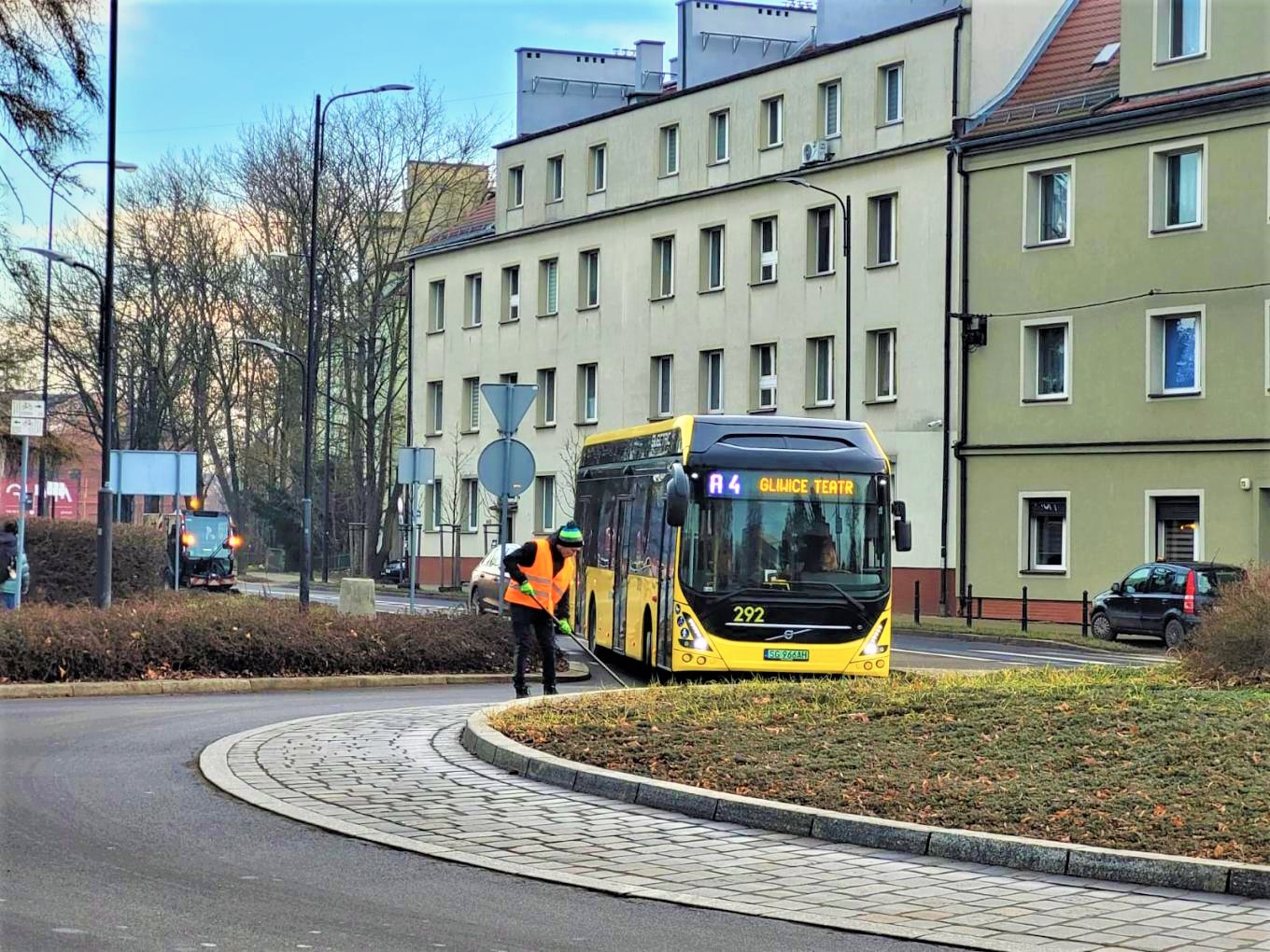 Drogowcy wysprzątali po zimie prawie pół tysiąca dróg