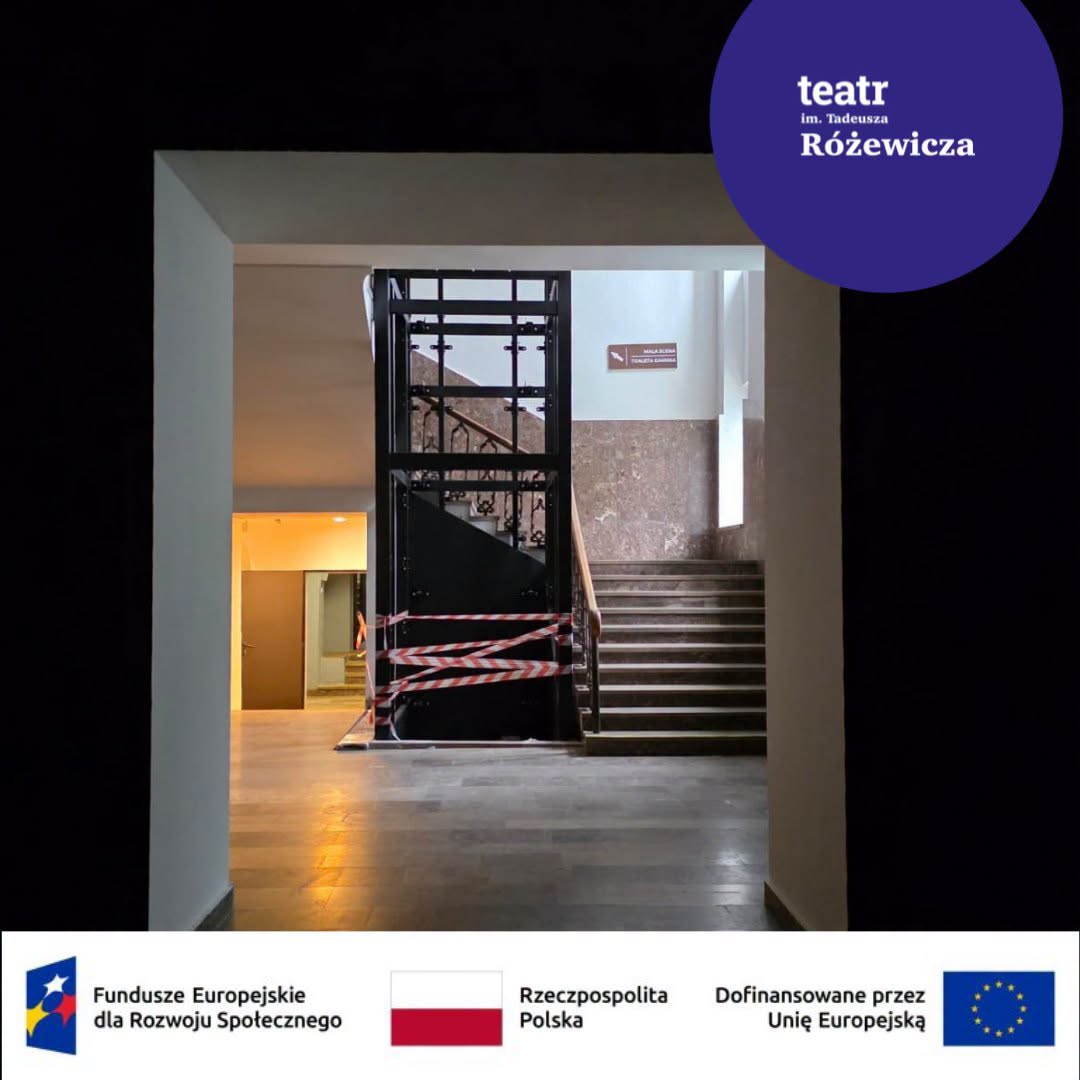 Od kilkunastu tygodni w Teatrze im. Różewicza trwają prace związane z montażem windy. 