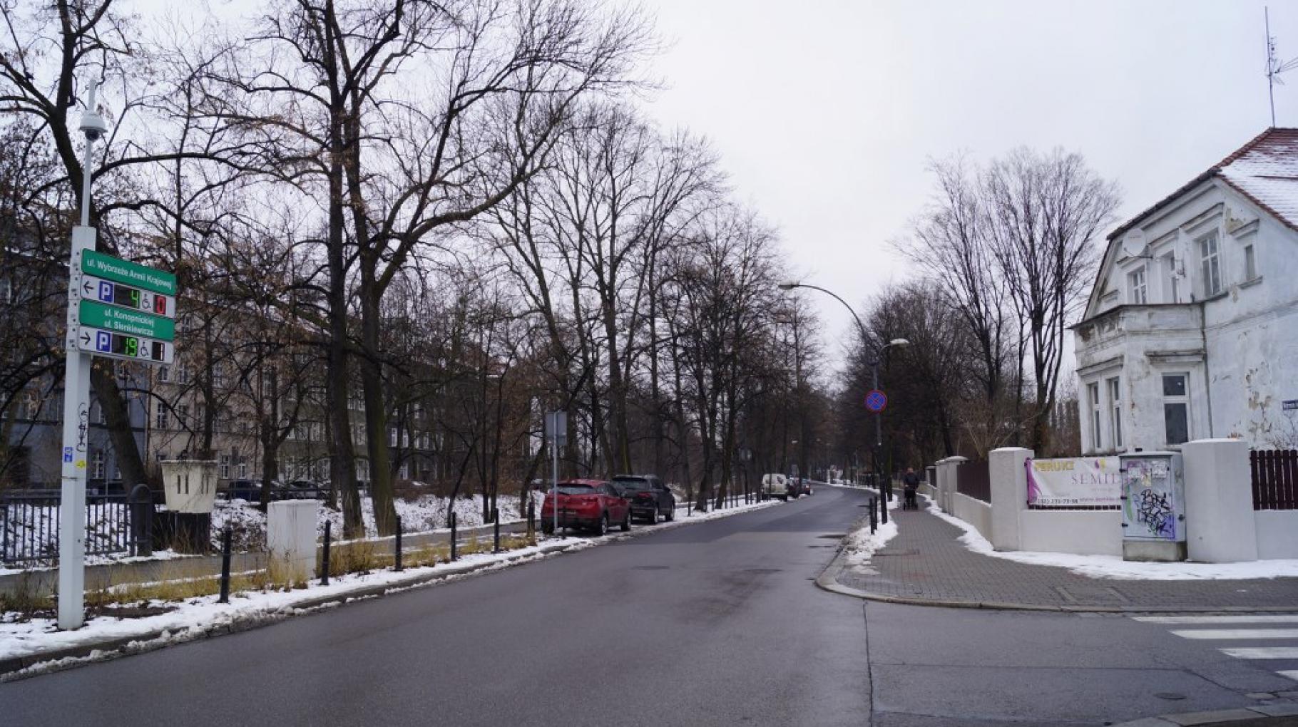 Ul. Wybrzeże Armii Krajowej